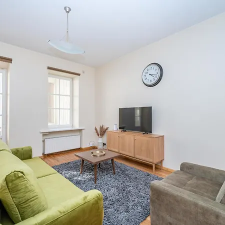 And Lovely In Old Town By Reside Baltic Apartamento