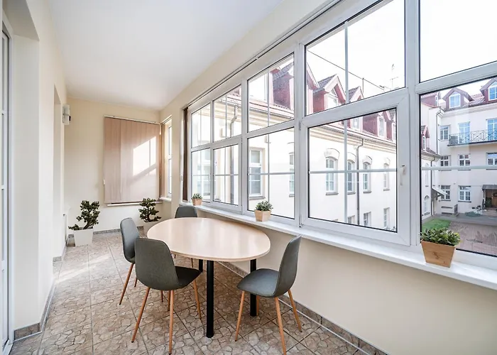 And Lovely In Old Town By Reside Baltic Apartamento Vilnius